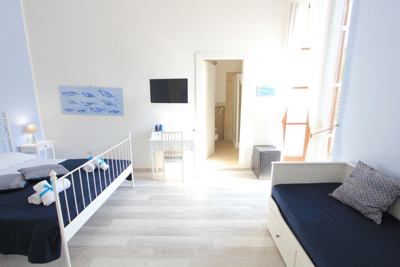 B&B Vitruvio Suites Formia Eksteriør bilde